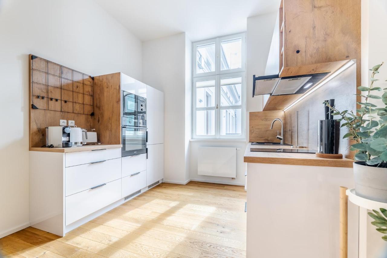 Elegant Apartments Located In The Centre Of Prague Exterior photo